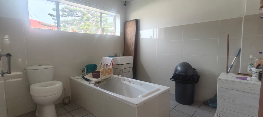 9 Bedroom Property for Sale in Bramhope Eastern Cape